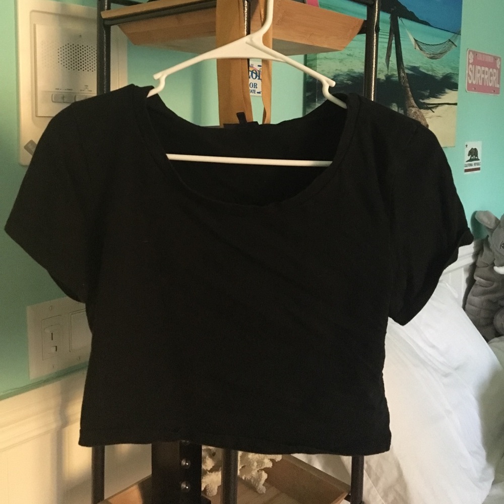 Small black T-shirt